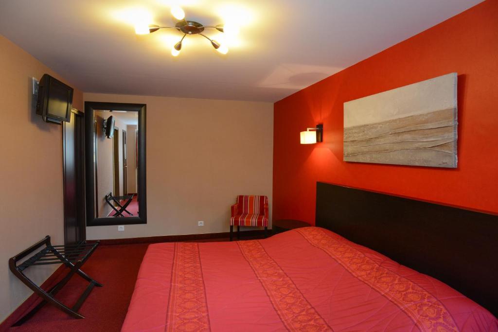 Hotel De La Croix D'Or Avranches Habitación foto