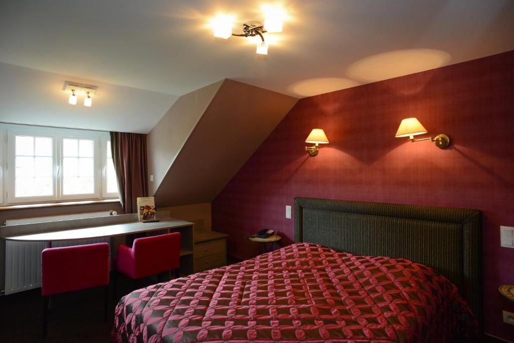Hotel De La Croix D'Or Avranches Habitación foto