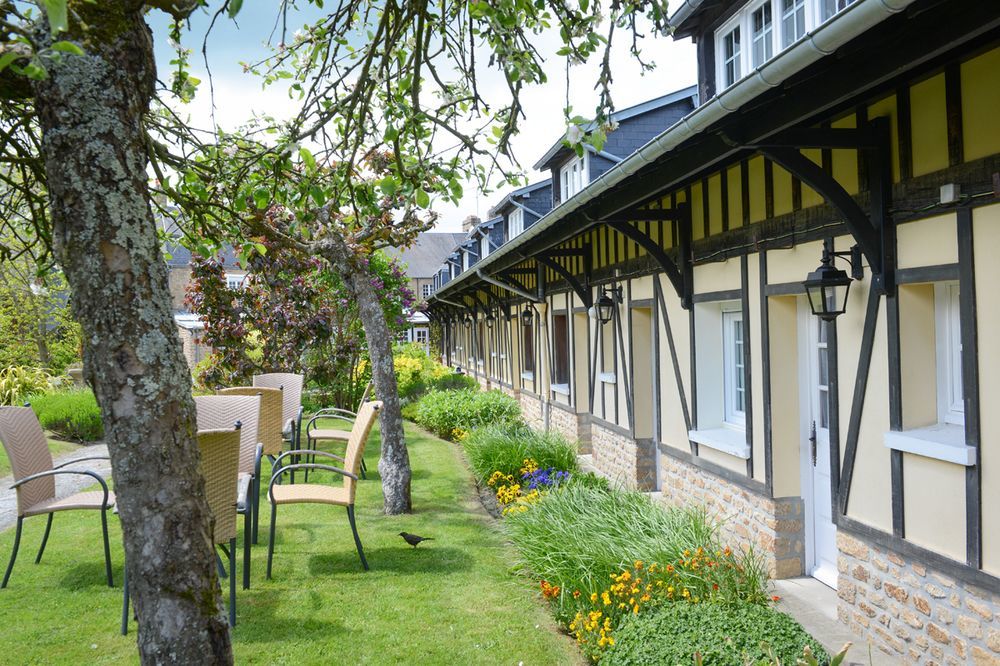 Hotel De La Croix D'Or Avranches Exterior foto